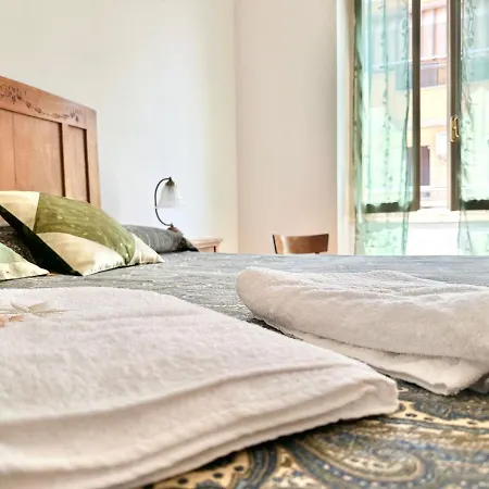 Palomar Apartman *